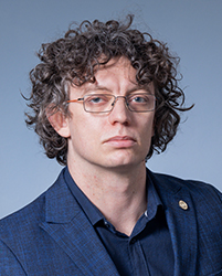 Dr R Shay